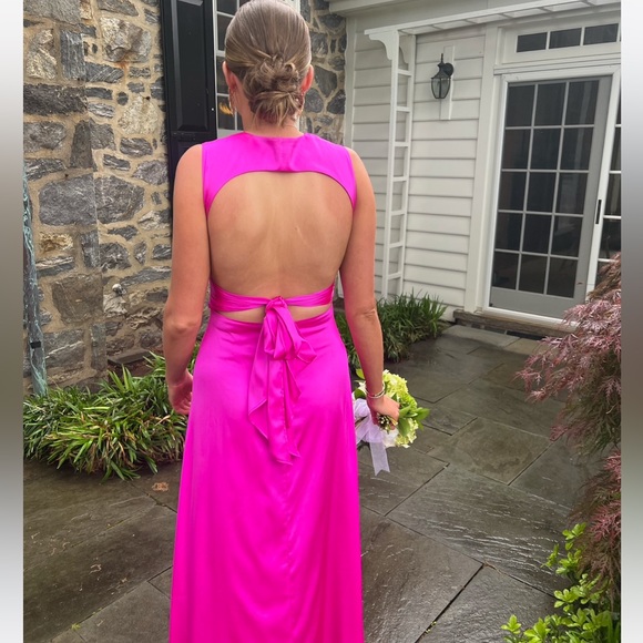Nicole Miller Women’s Silk Charmeuse Plunge Gown - Hot Pink Open Back Prom Dress - Picture 2 of 3